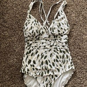 Women’s La Blanca swimsuit